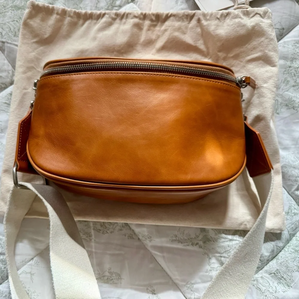 Andar The Waymaker Crossbody Bag - Picture 1 of 6